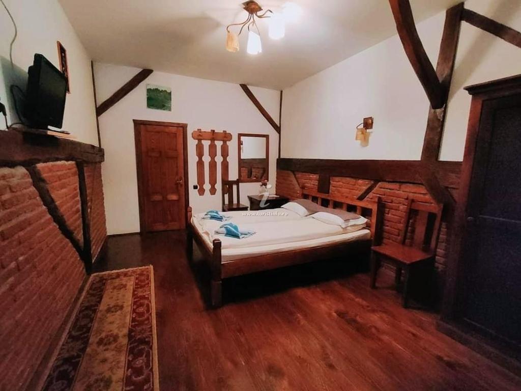 Pensiunea Cerbul - Valea Dobarlaului Esterno foto